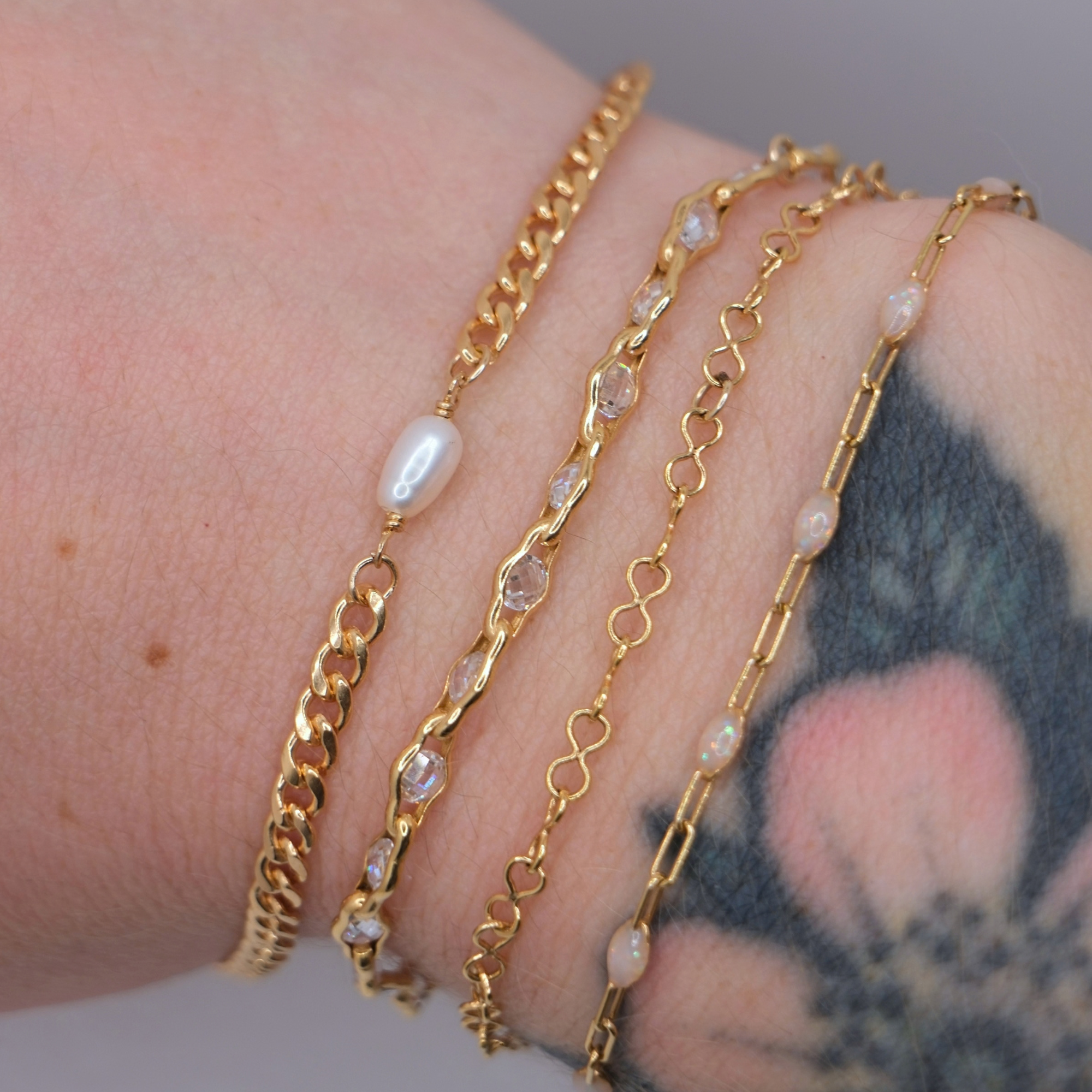 Small Oval Freshwater Pearl Connector