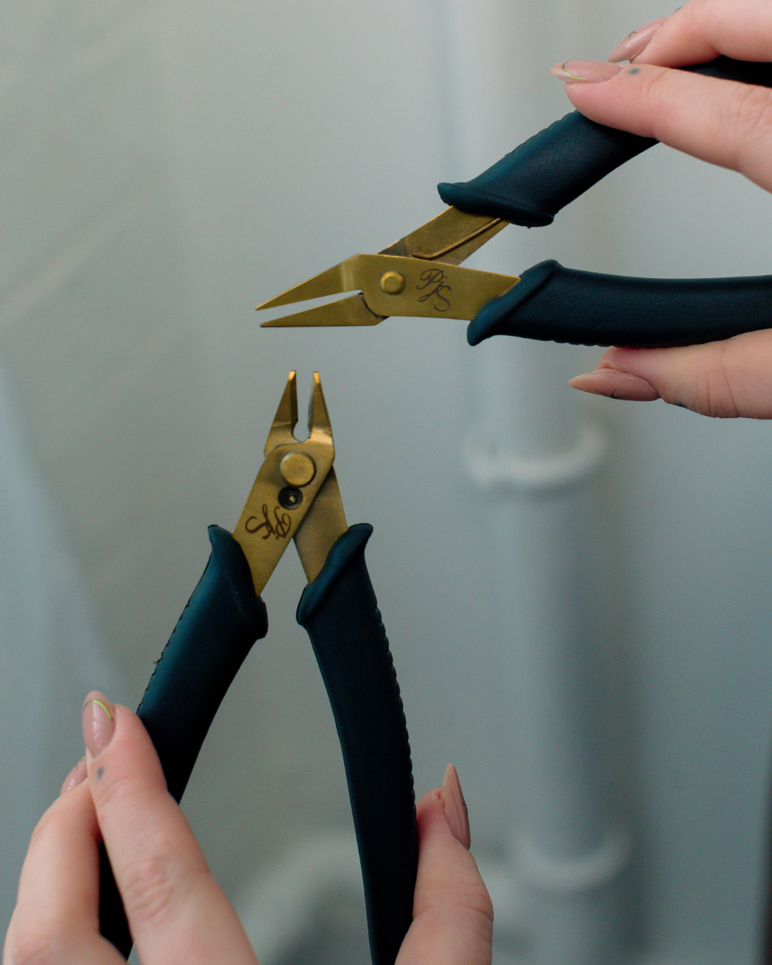 Precision Needle Nose Pliers – Matte Black & Gold